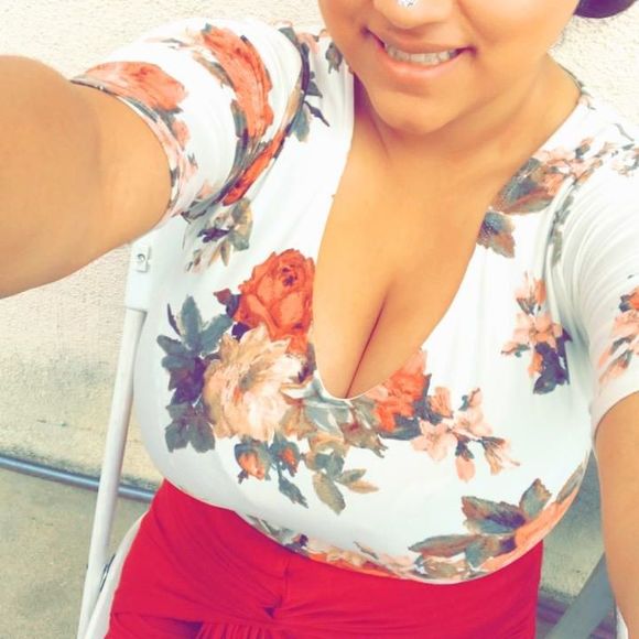 Meet your Posher, Erika - Picture 1 of 1